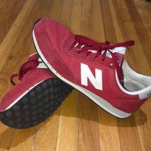 New Balance 410’s running shoes
